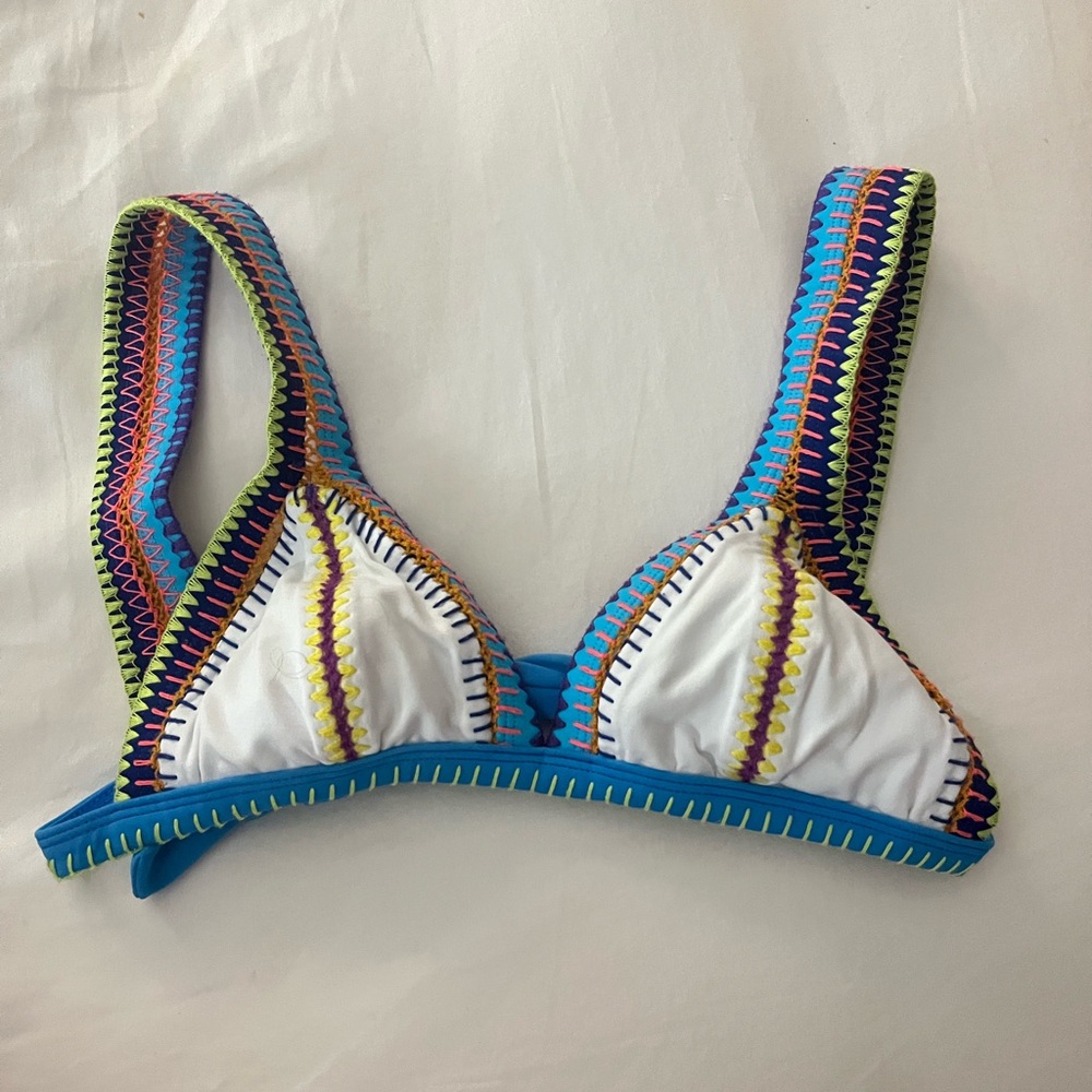BATHING SUIT TOP